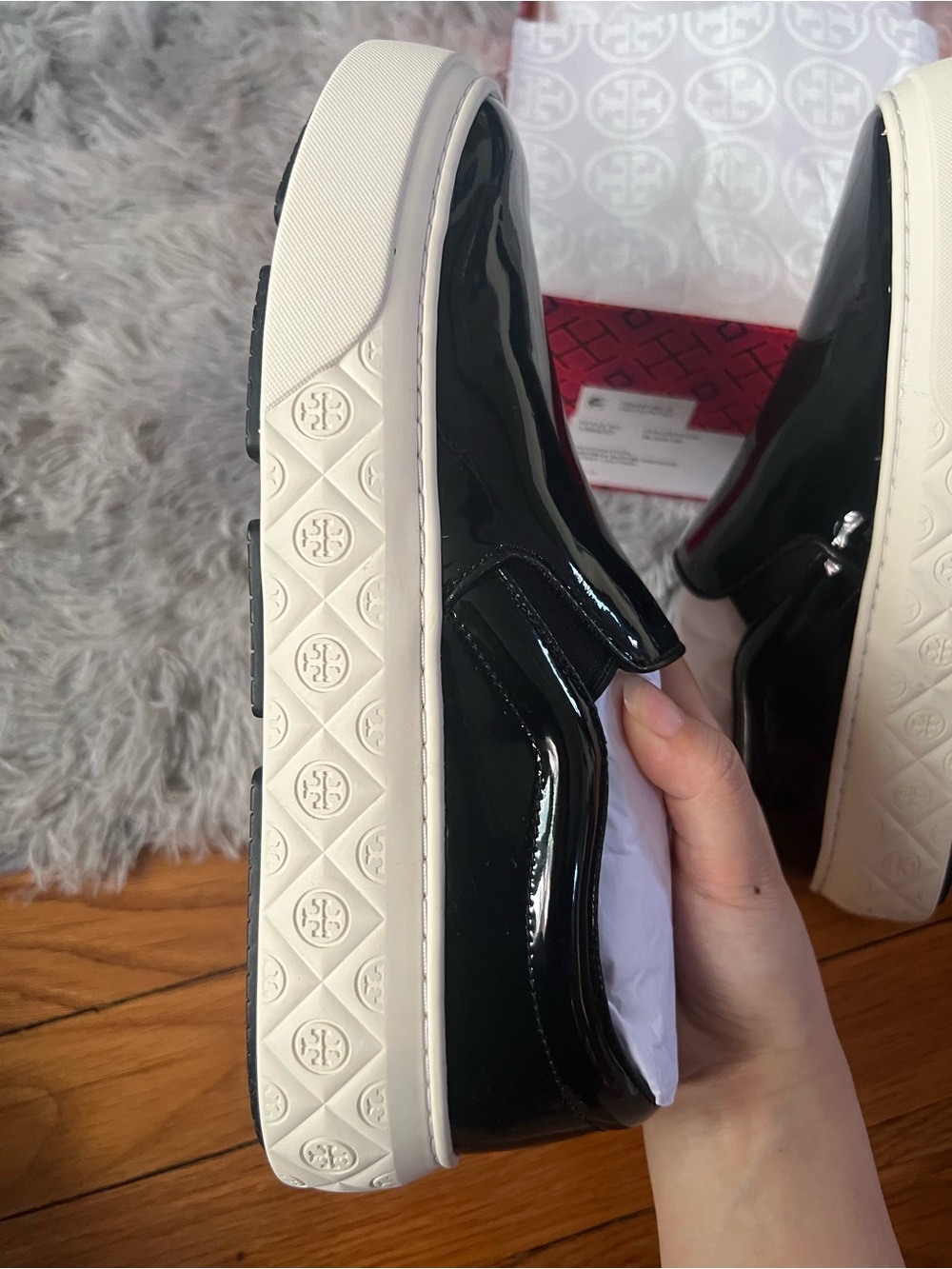Tory Burch Black Ladybug Patent Slip-On Sneakers with Cream Platform Sole Size:8 - Picture 2 of 7